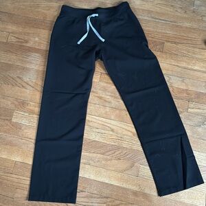 FIGS Women’s Black Livingston Basic Scrub Pants - S / Black